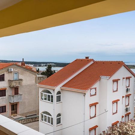 Nice Apartment Silvia Novalja Exterior photo