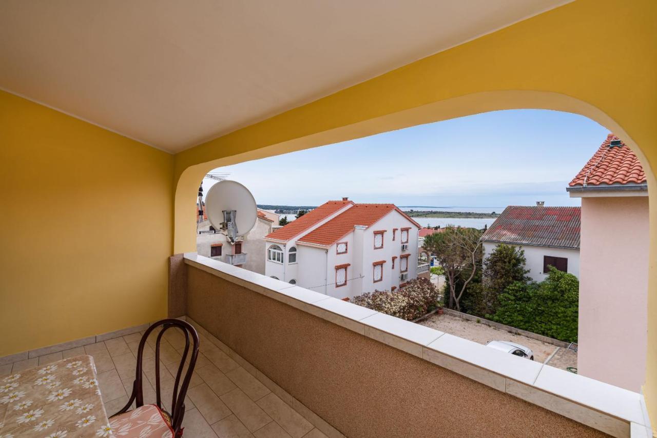 Nice Apartment Silvia Novalja Exterior photo