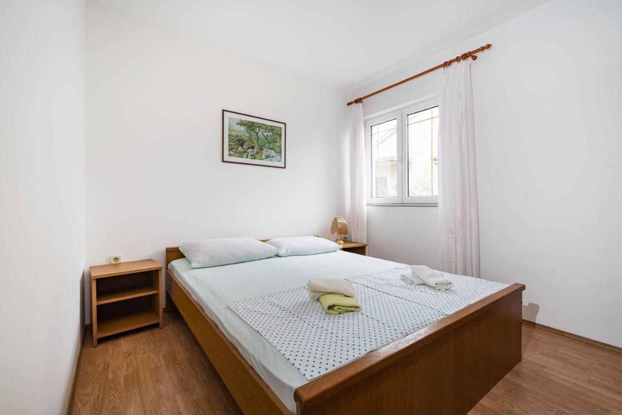 Nice Apartment Silvia Novalja Exterior photo
